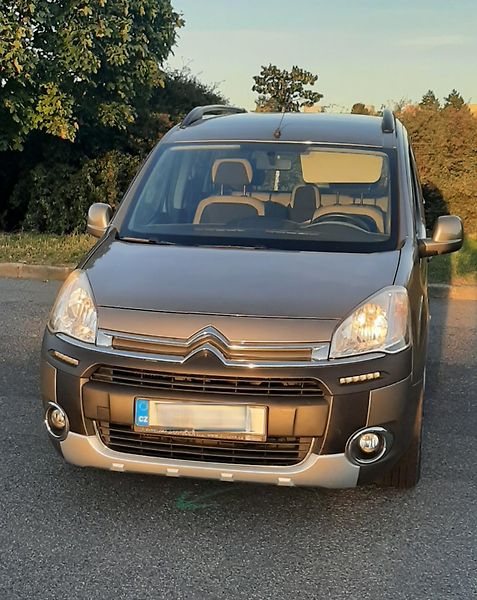 Citroën Berlingo (2015) CitroënBerlingoXTR1.6 HDi 84kW - fotka 2 z 12