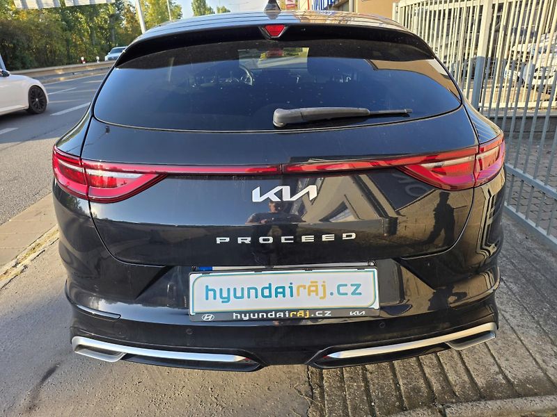 Kia ProCeed 1.5-AUTOMAT-NAVI-KAMERA - fotka 8 z 13