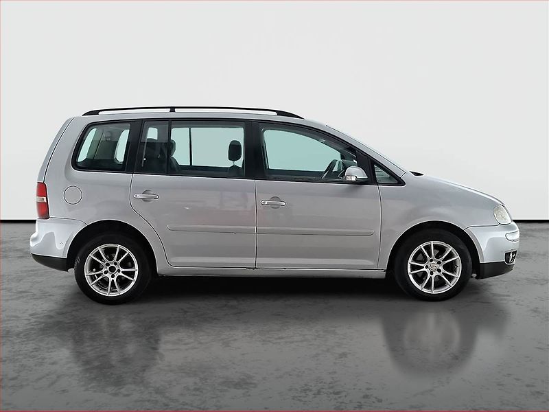 Volkswagen Touran (2004) Comfortline 2.0 TDI, 7 míst - fotka 6 z 14