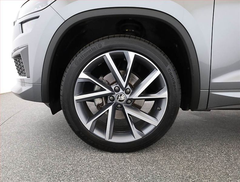 Škoda Kodiaq (2022) Sportline 1.5 TSI, digi klima - fotka 19 z 19