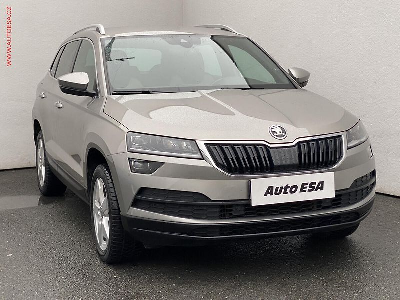 Škoda Karoq (2018) 2.0TDi 4x4, DSG, LED, park - fotka 1 z 18