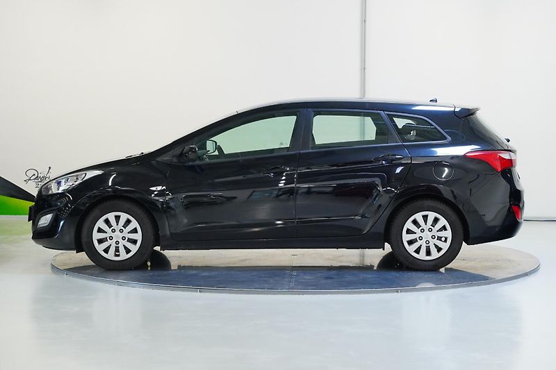 Hyundai i30 - fotka 3 z 22