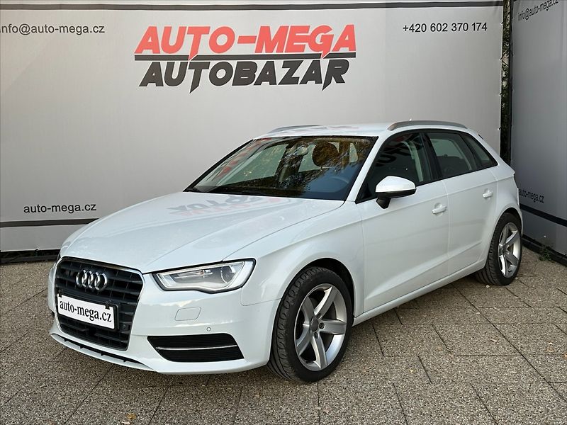 Audi A3 1,6 81kW  Sportback - fotka 1 z 45