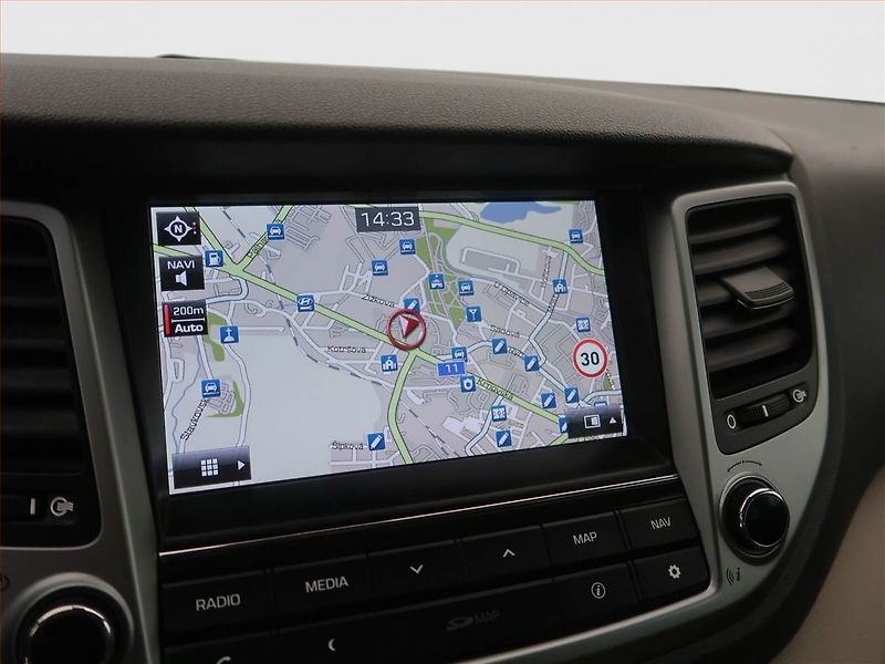 Hyundai Tucson (2016) Trikolor 1.7 CRDi, Serv.kniha - fotka 16 z 17