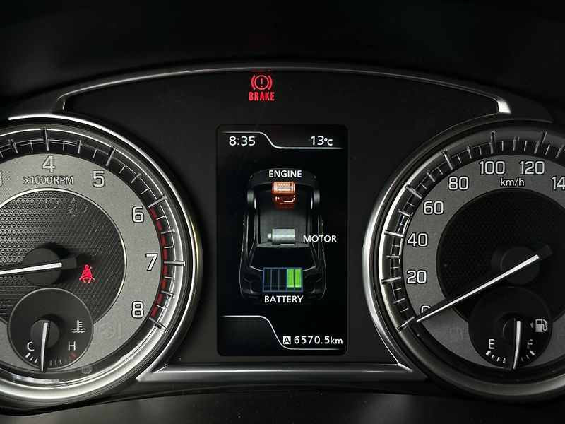 Suzuki Vitara (2022) HYBRID 1.4/95kW *4x2* ČR  - fotka 11 z 39