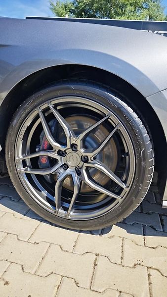 Ford Mustang (2022) - fotka 5 z 11