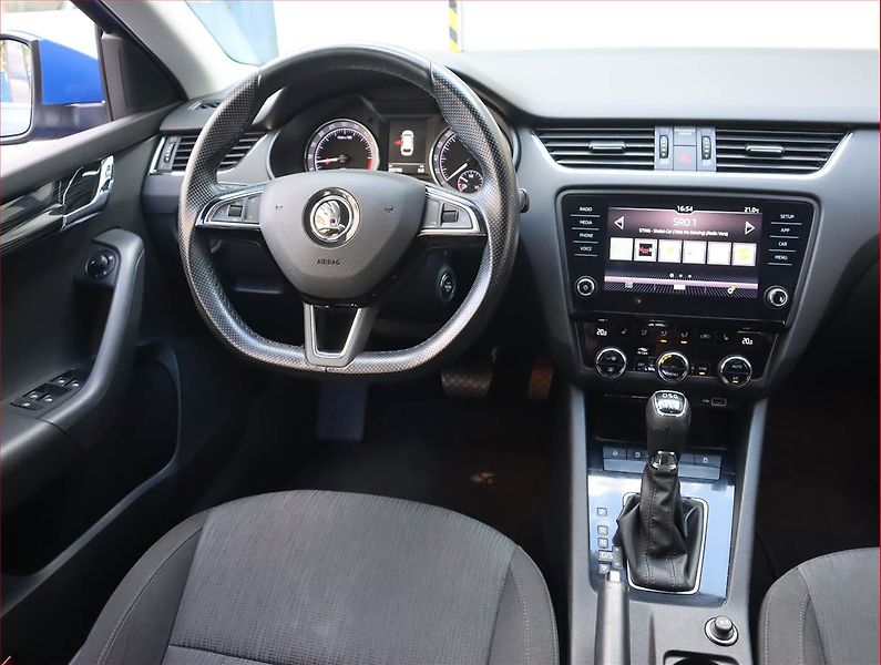 Škoda Octavia (2019) Ambition Plus 2.0 TDI, 4X4 - fotka 7 z 20