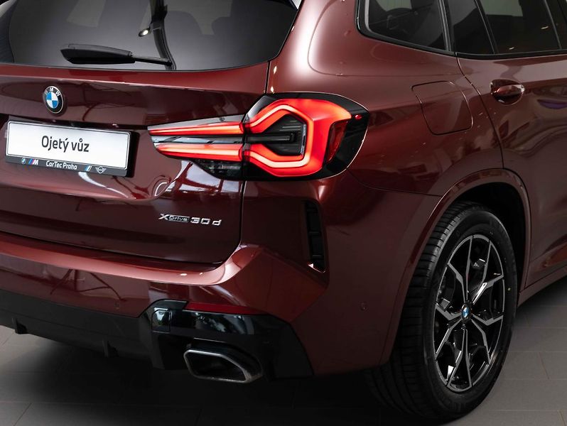 BMW X3 xDrive30d - fotka 9 z 22