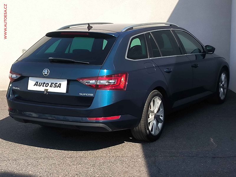 Škoda Superb (2016) 1.8 TSi, Style, DSG, TZ, - fotka 4 z 24