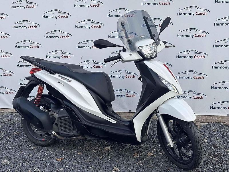 Skútr Honda PCX 125.