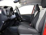 Toyota Yaris 1,5 i 82kW 1.maj.ČR 52tkm! - náhled 6