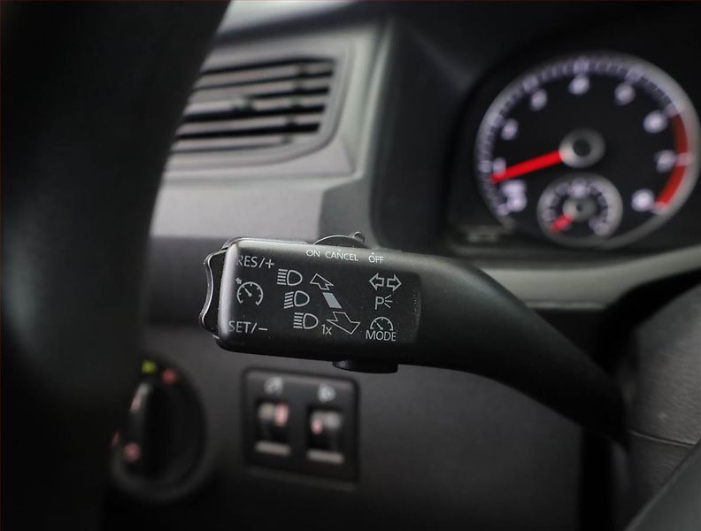 Volkswagen Caddy (2017) 1.4 TGI CNG, ČR, DPH - fotka 15 z 20