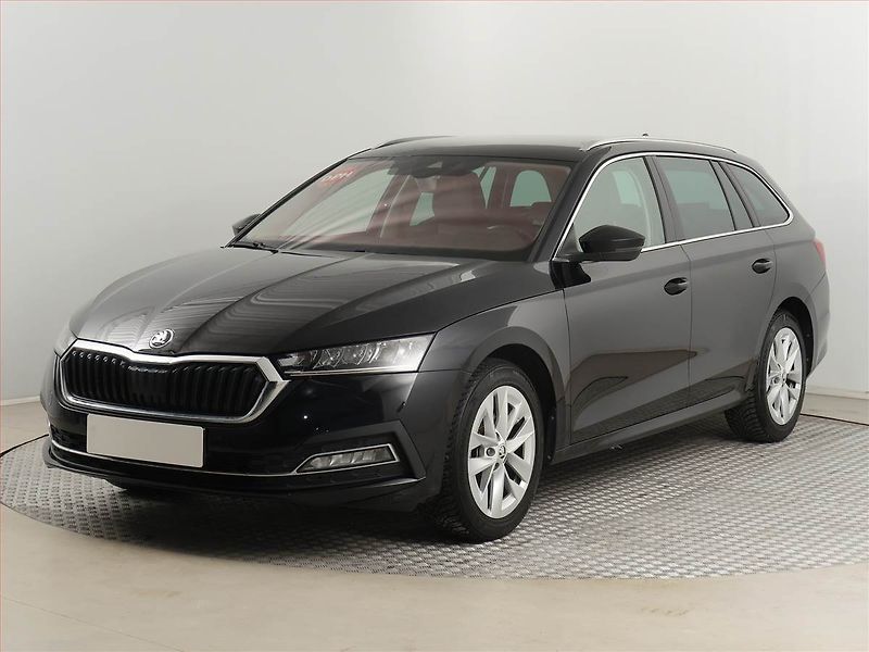 Škoda Octavia (2024) 1.5 TSI - fotka 2 z 22