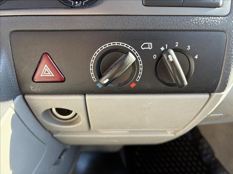 Volkswagen California 2,0 TDi103kW Beach,1.Maj,Servi - fotka 12 z 34