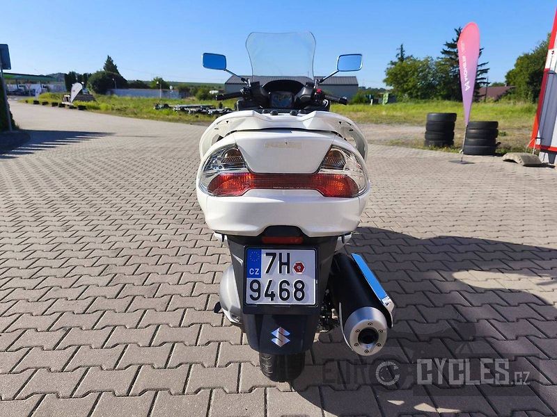 Suzuki Burgman 400 (2010) ABS - fotka 7 z 11
