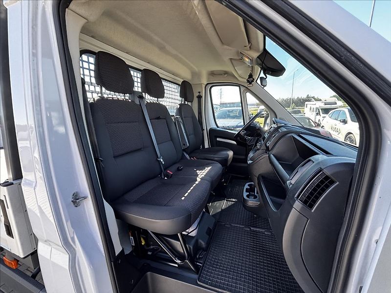 Peugeot Boxer 2,2 BlueHDI 140k 3500 L3 - fotka 13 z 21