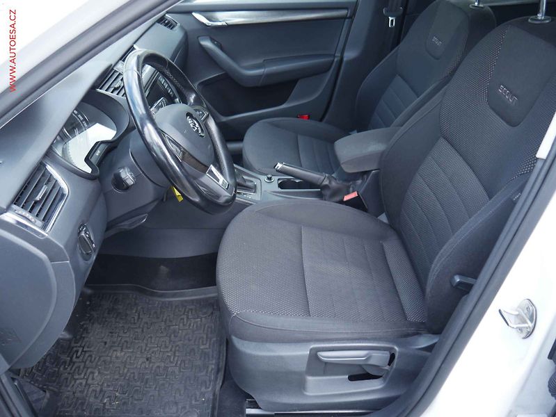 Škoda Octavia (2015) 2.0 TDi 4x4, ČR, DSG, bixen - fotka 9 z 20