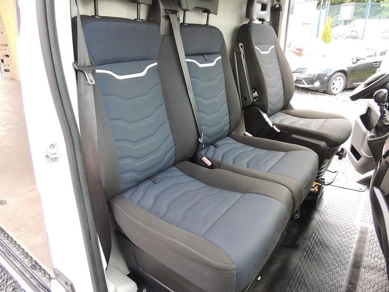 Iveco Daily (2021) 2.3D,35S16,115kw,Maxi,ČR,1maj. - fotka 18 z 31