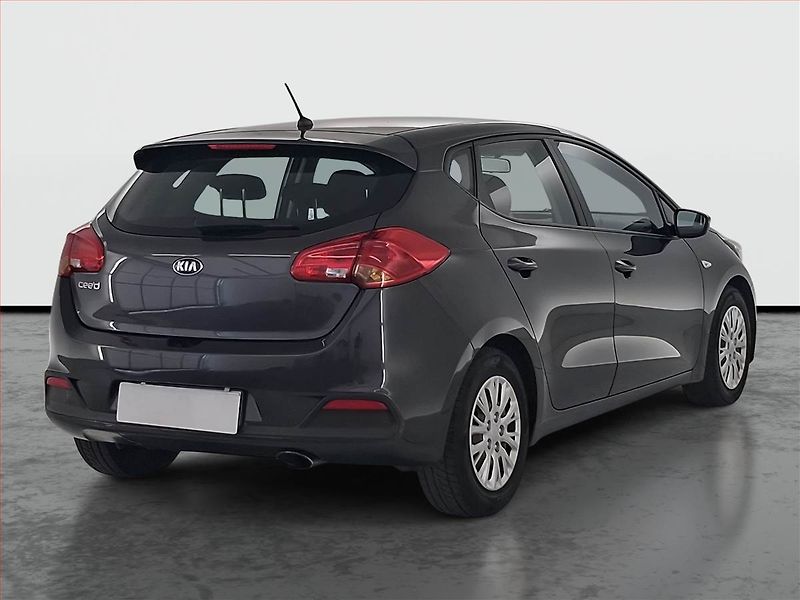 Kia Ceed (2016) 1.4 CVVT, ČR,1.maj, Serv.kniha - fotka 5 z 21