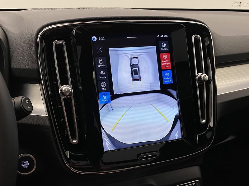 Volvo XC40 (2026) B3 AUT DARK ULTRA  - fotka 58 z 61