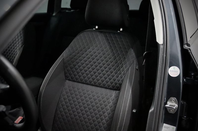 Škoda Octavia 3 FL Combi 1.4 TSI 110 kW - fotka 14 z 37