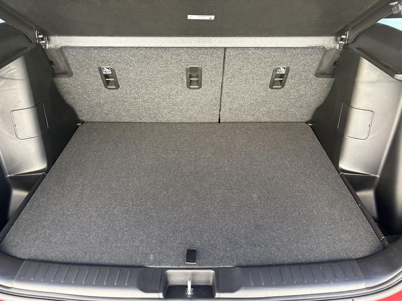 Suzuki Vitara 1.4 BoosterJet 81kW Premium - fotka 12 z 23