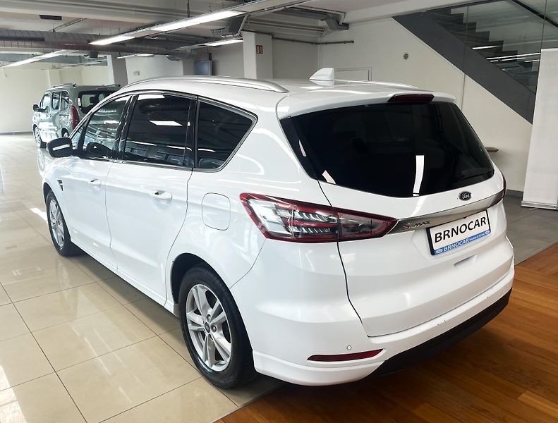 Ford S-MAX Titanium 2,0D 110kW 7 MÍST, ČR - fotka 4 z 28