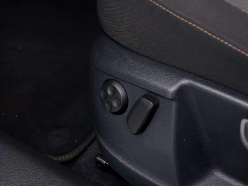 Volkswagen Sharan 2,0 TDI 135kW Comfortline DSG - fotka 15 z 39