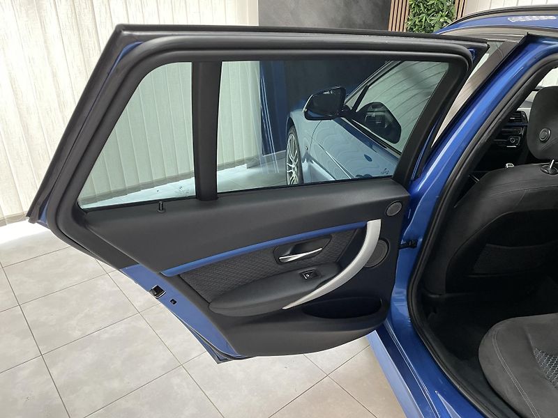 BMW Řada 3 320 XD M-Paket ČR LED NAVI ACC - fotka 18 z 34