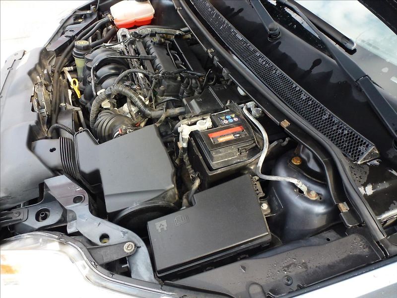 Ford Focus 1,6 16V  Elegance - fotka 29 z 48