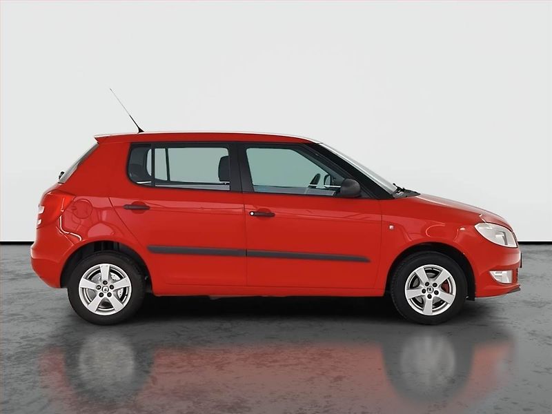 Škoda Fabia (2012) 1.2 12V, po STK, dobrý stav - fotka 6 z 17