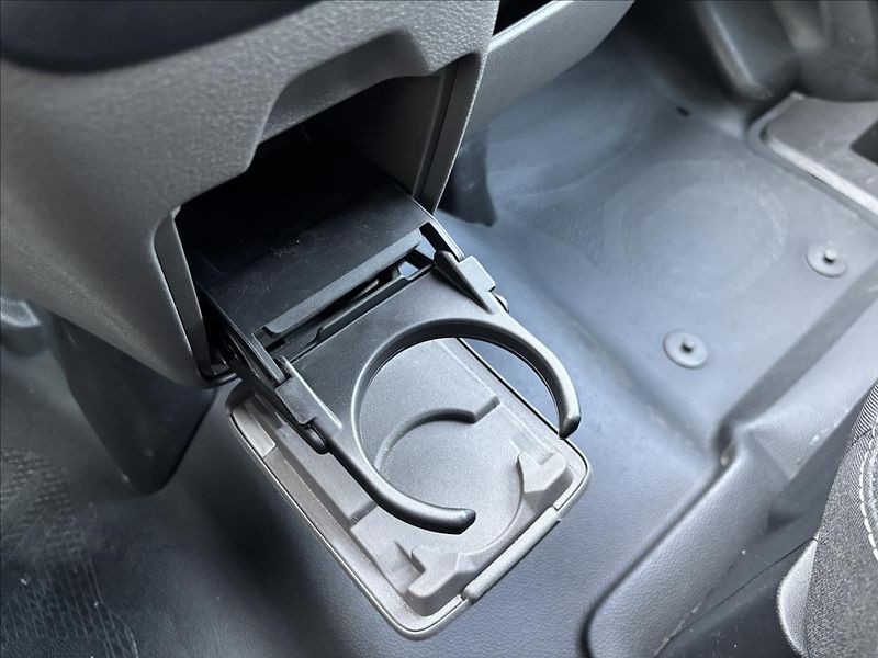 Ford Transit 2,0 EcoBlue L2H3 96kW KombiVan - fotka 34 z 38