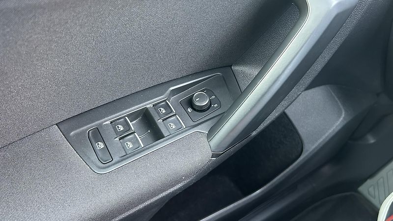 Volkswagen Tiguan (2018) 1,4TSI 110KW TOP  - fotka 9 z 20