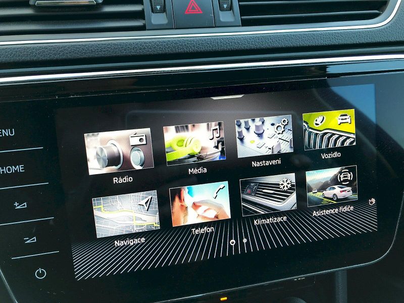 Škoda Superb (2023) COM GRT L K 4X4 TD 140/2.0 A7A - fotka 18 z 28