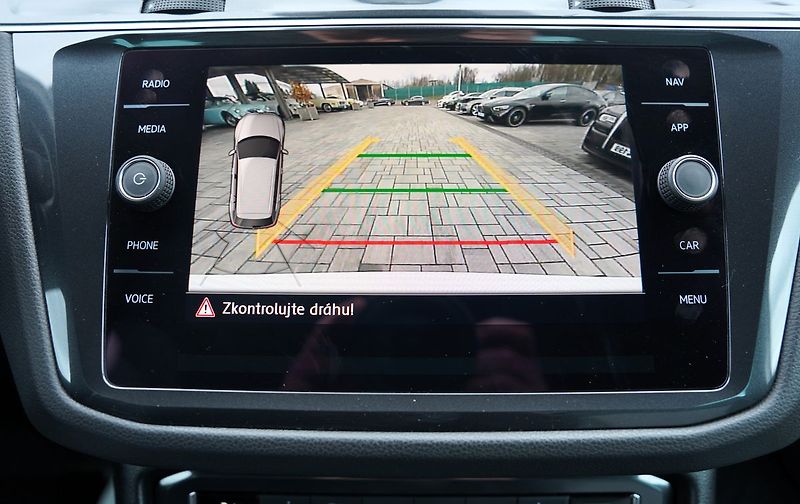 Volkswagen Tiguan 2.0 TSI 4Motion/DSG/R-line/ČR - fotka 46 z 54