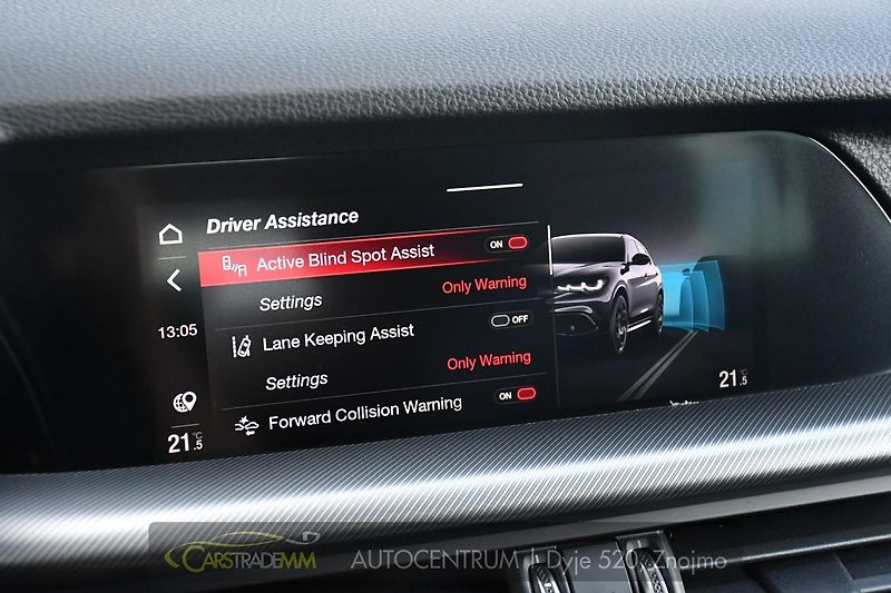 Alfa Romeo Stelvio 2.2 Diesel 16V 154kW Veloce Q4 - fotka 28 z 44