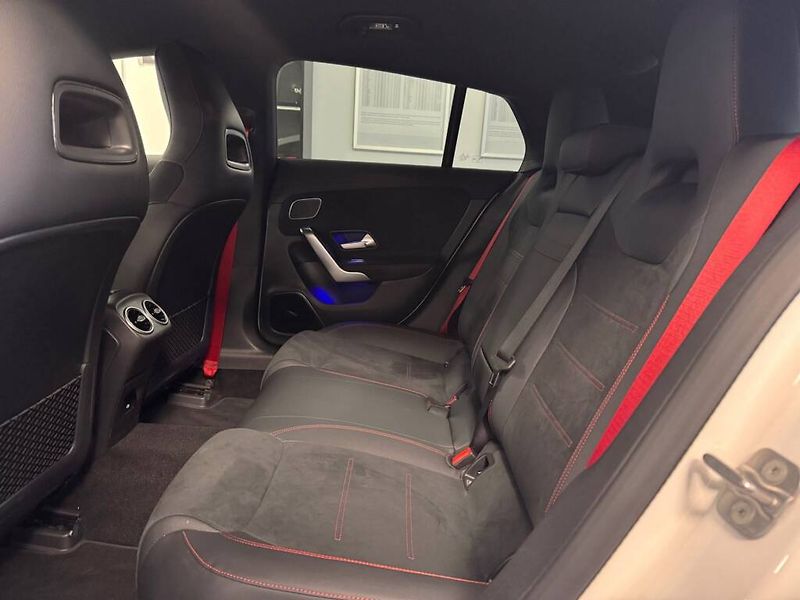Mercedes-Benz CLA (2025) 45 S 4MATIC SB - fotka 3 z 6
