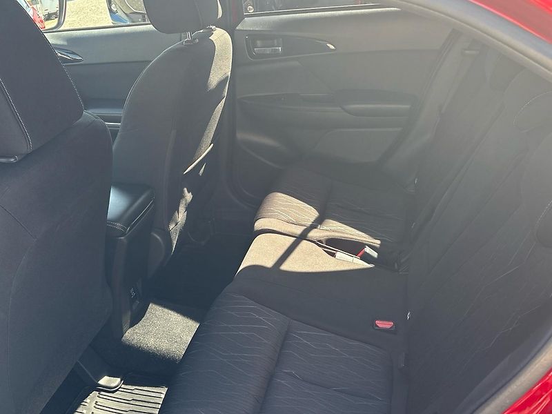 Mitsubishi Eclipse Cross (2020) 1.5 T-MIVEC 120KW - fotka 7 z 24