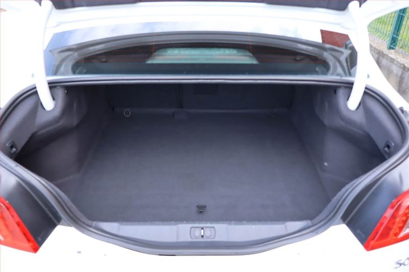 Peugeot 508 (2014) 2.2 HDi, Automat, Serv.kniha - fotka 14 z 25