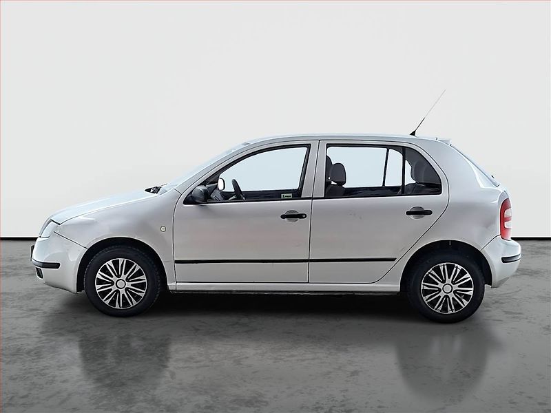 Škoda Fabia (2002) 1.2, po STK, v dobrém stavu - fotka 3 z 13