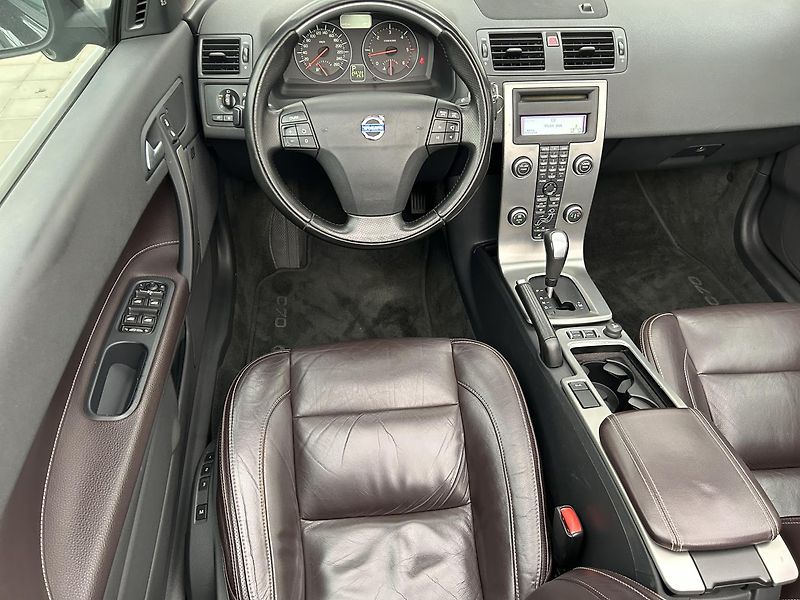Volvo C70 2.4  D5 Sumum - fotka 18 z 30