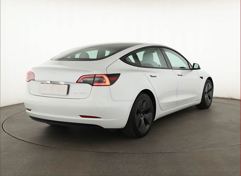 Tesla Model 3 (2020) Long Range 4WD 74kWh, SoH 92% - fotka 5 z 26
