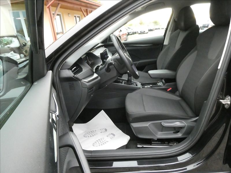 Škoda Octavia 2,0 TDi 110kW serviska,ČR,DPH - fotka 23 z 46