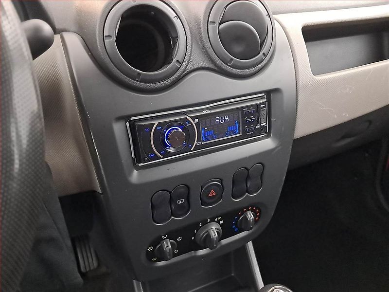 Dacia Logan (2010) 1.4, po STK, Tažné - fotka 12 z 13