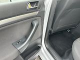 Volkswagen Golf (2012) KOMBI 1.6TDI/77kW *KLIMA*1.Maj - náhled 18