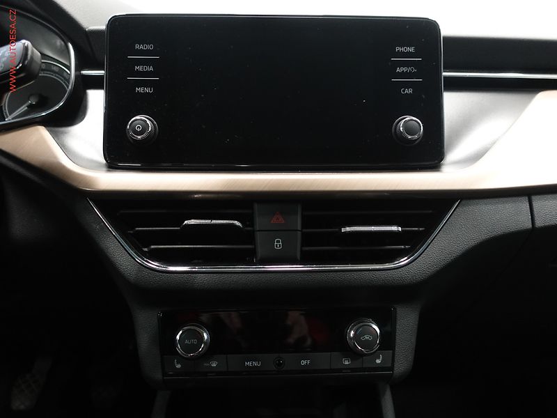Škoda Scala (2020) 1.5TSi, 1.maj,ČR, Style, TZ - fotka 13 z 25