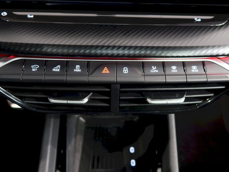 Škoda Octavia (2026) RS 2.0TSI 195KW DSG TAŽNÉ WEBA - fotka 37 z 48