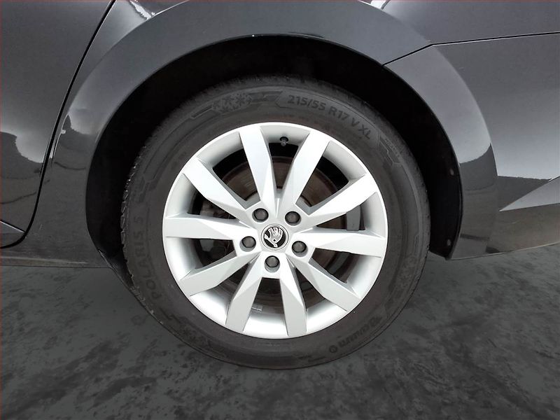 Škoda Superb (2015) Style Plus 1.6 TDI, Automat - fotka 15 z 24