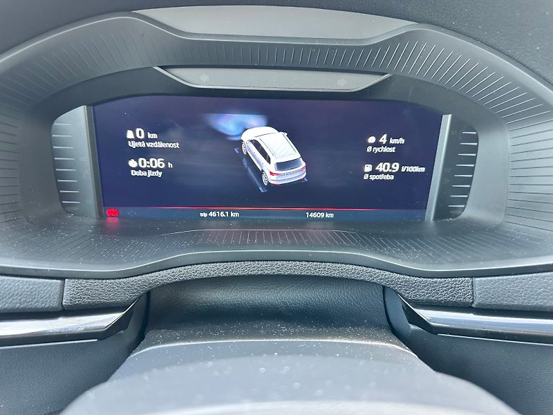 Škoda Karoq (2024) 1.5 TSI 110kW Sportline DSG - fotka 15 z 31