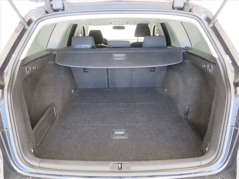 Volkswagen Passat (2013) Comfortline 1.6 TDI - fotka 14 z 16